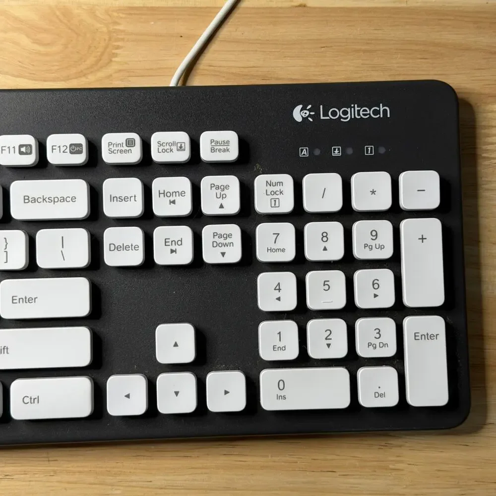 Logitech K310 Washable USB Keyboard Blue / Gray Full Size